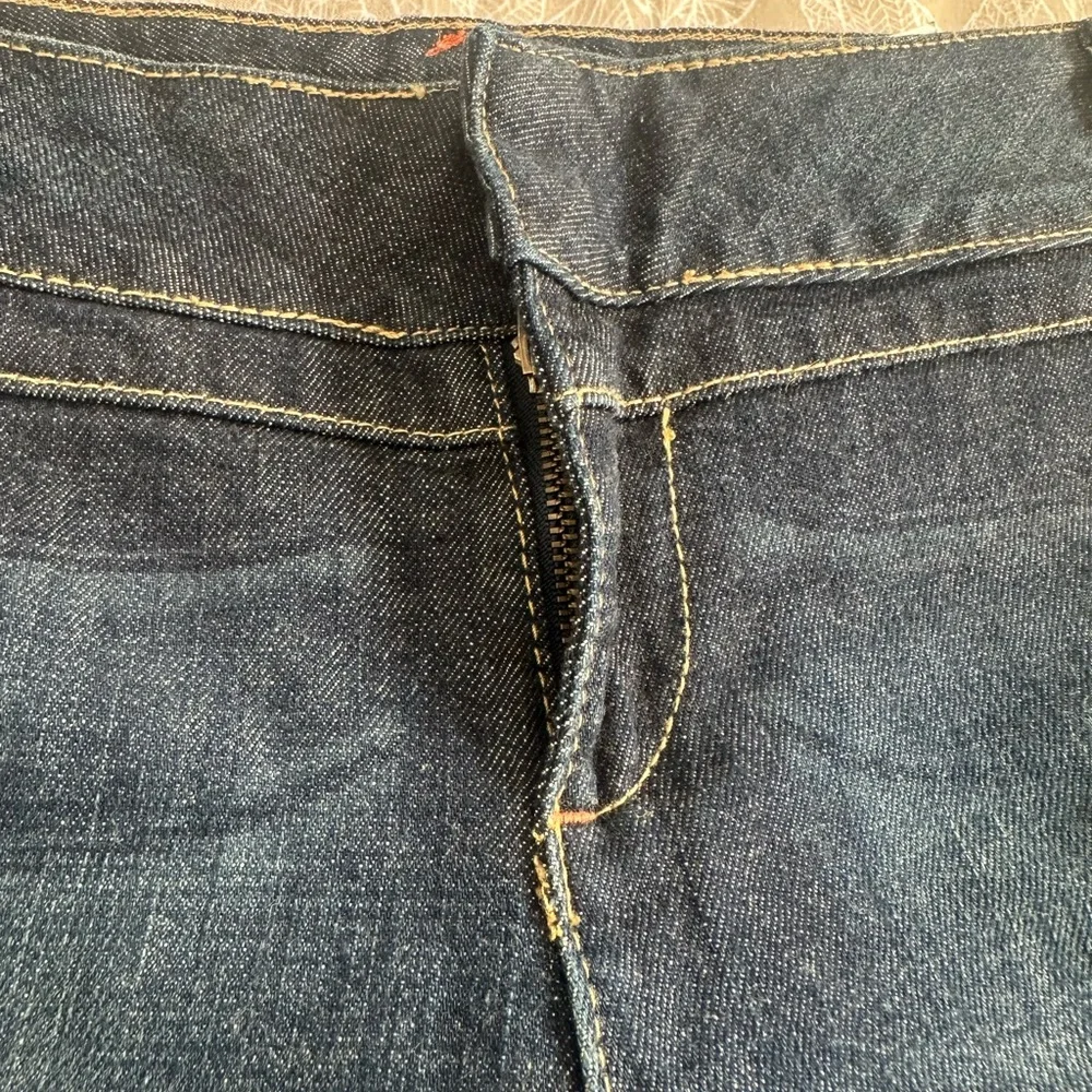 Tommy Hilfiger Bermuda Denim Shorts Size 8 - Picture 7 of 16